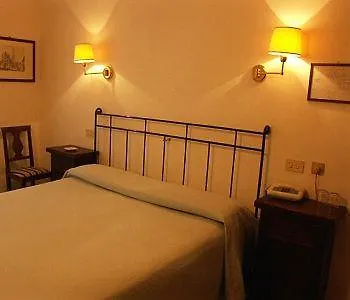 Albergo Cannon D'Oro Сиена 2*,  Италия