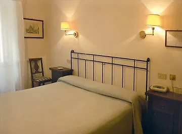 Albergo Cannon D'Oro Siena 2*,